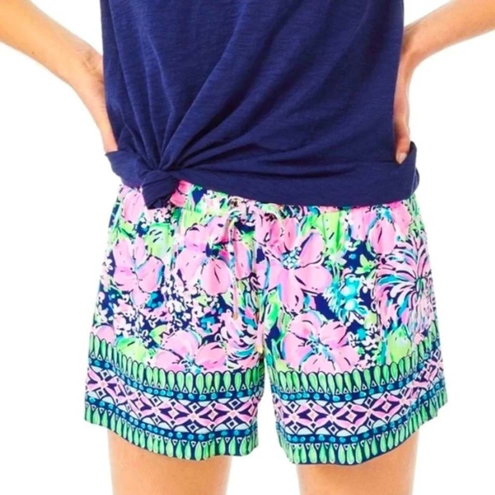 Lilly Pulitzer • Pink Floral Katia Drawstring Beach Short in High Tide Navy Sz M